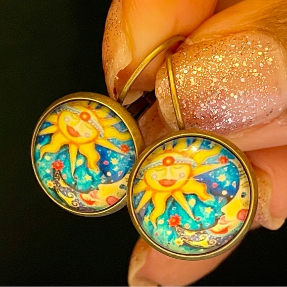 Sun moon photo glass cabochon dangle earrings. Pierced. Bronze tone. Fun - Picture 1 of 5